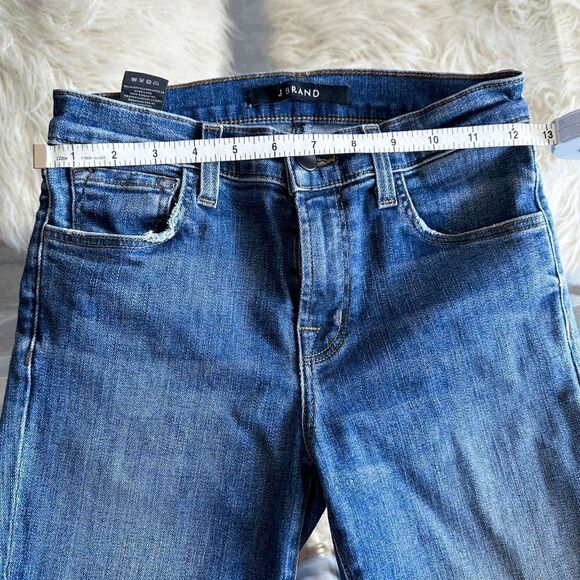 J Brand Mid Rise Capri Revoke Destructed Hem Jeans - Size 25 - Picture 9 of 9